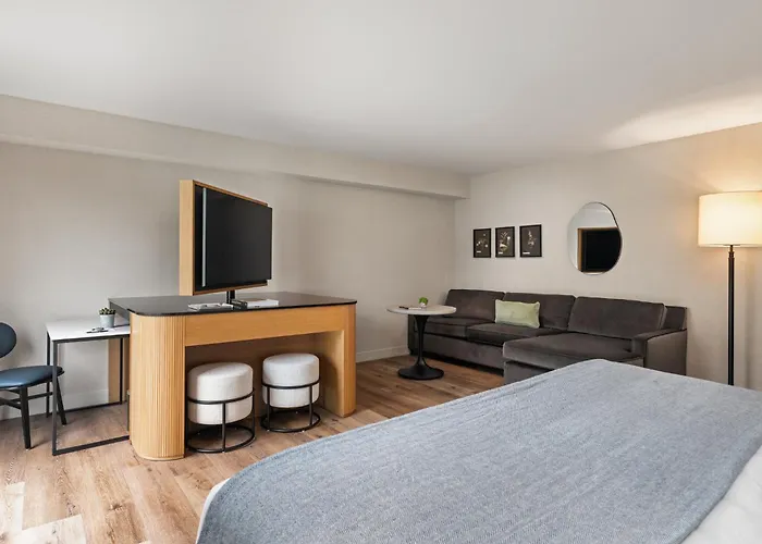 Hotel Zero Degrees Norwalk